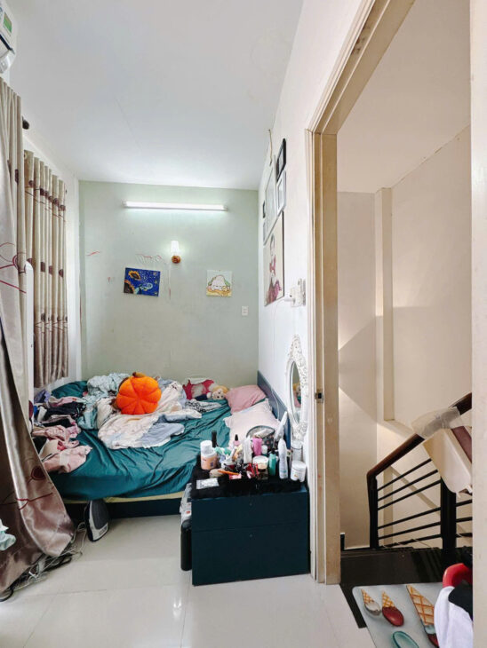 SÁT MẶT TIỀN ĐƯỜNG TÔN ĐẢN GIAO VĨNH KHÁNH PHỐ ẨM THỰC Q4 NGANG 4 M X DT SD 64 M2 HƠN 2 TỶ –