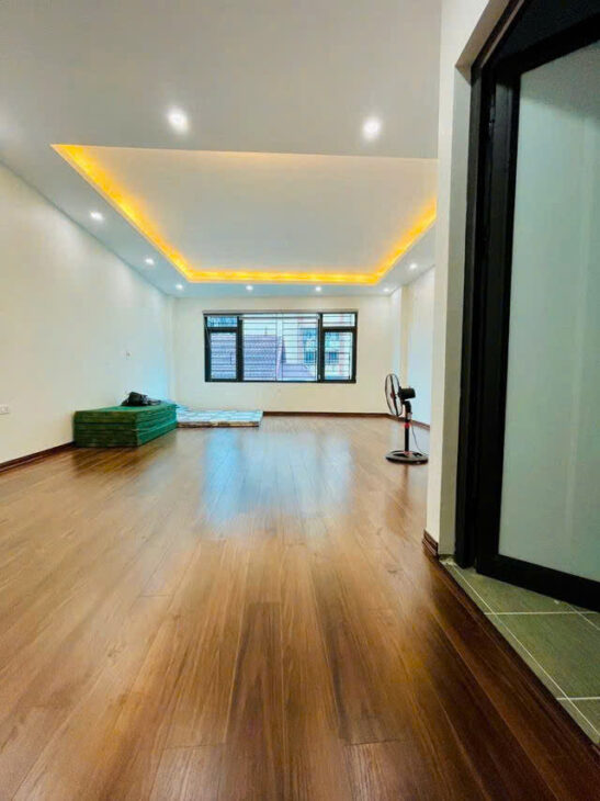 Nhà Hồ Tùng Mậu,Mai Dịch,Cầu giấy 52m2 6tầng Thang Máy MT5.3m 13.8 tỷ