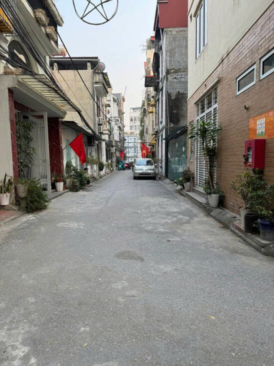 BÁN NHÀ DÂN XÂY PHỐ VŨ XUÂN THIỀU- LONG BIÊN,50 M2,4 TẦNG, MT 3.5M,7.2 TỶ.