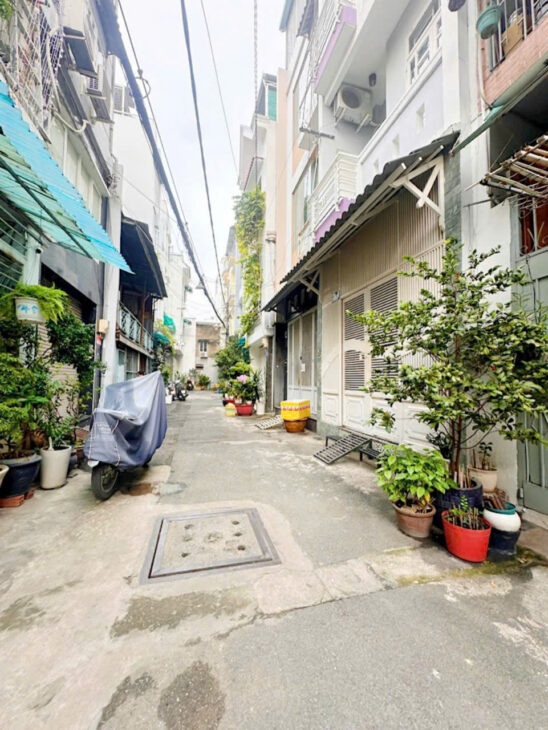 4.65 tỷ- bán nhà 5 tầng đúc Phan Chu Trinh- chợ Bà Chiểu- DT 32m2- full công năng