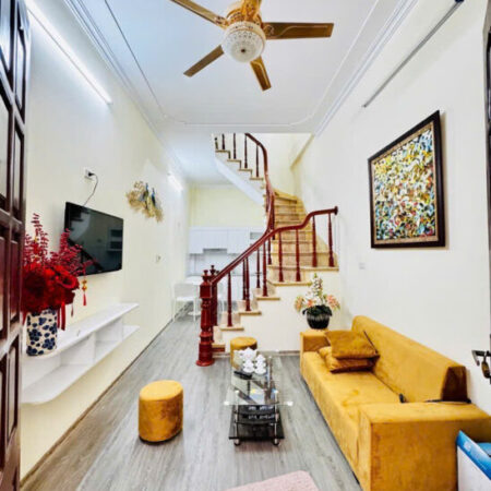 BÁN NHÀ LĨNH NAM 32M 4 TẦNG NGÕ NÔNG GIÁ NHỈNH 3 TỶ SỔ CHUNG