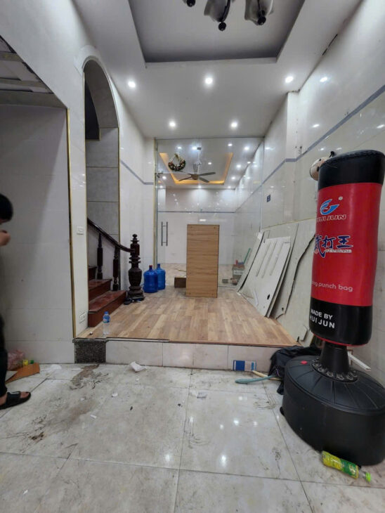 Bán Nhà 4 tầng Kinh Doanh mặt ngõ 4 ngủ cực đẹp ngõ 200 Nguyễn Trãi Thanh Xuân