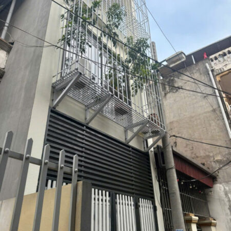 Bán nhà đẹp dân xây trong đê Ngọc Thuỵ – Phân Lô – Ô tô tải – Thoáng trước sau – 5 tầng – nhỉnh 6 tỷ