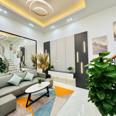 BÁN NHÀ KIM MÃ – 32M2 X 5 TẦNG – 5.5 TỶ – OTO NGÕ TO 3 BÁNH – 3 BƯỚC RA MẶT PHỐ