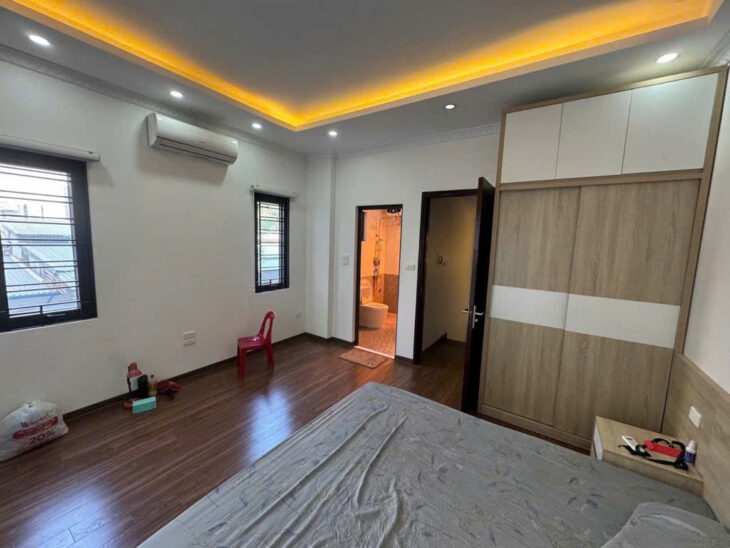 ???? NHÀ ĐẸP NGỌC LÂM 36M ,mt4,5 siêu thoáng ngõ ô tô hiếm đẹp 7,9 tỷ
