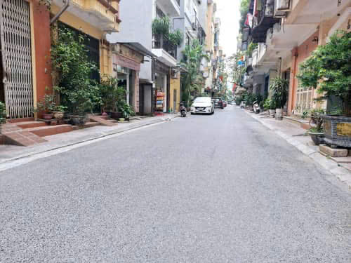 BÁN NHÀ NGỌC LÂM – LONG BIÊN – 52M2 x 5T – MT 4.5M -12.8 TỶ-PHÂN LÔ-TRƯỚC NHÀ Ô TÔ TRÁNH