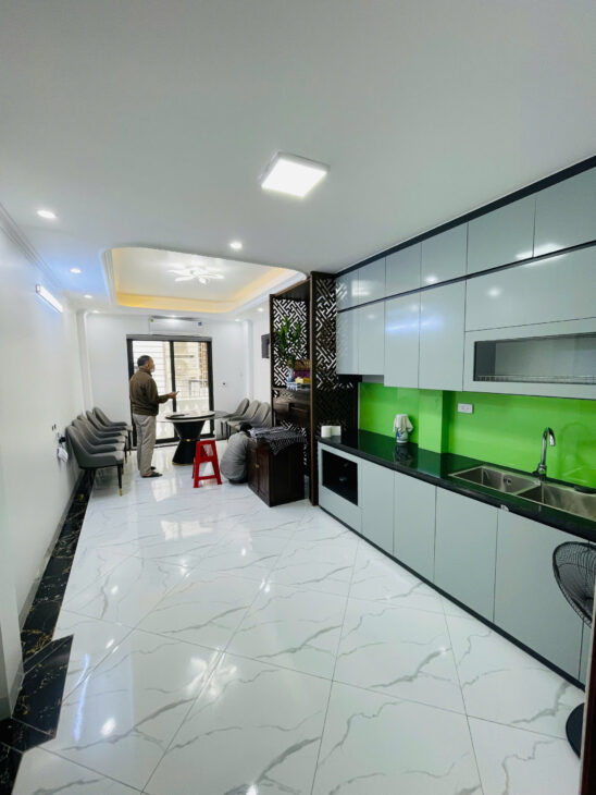 MINH KHAI-GỐC ĐỀ,Ô TÔ CON ĐỖ CỬA,THANG MÁY 6T, NGÕ THÔNG, KINH DOANH, Full ĐỒ NHỈNH 8 TỶ