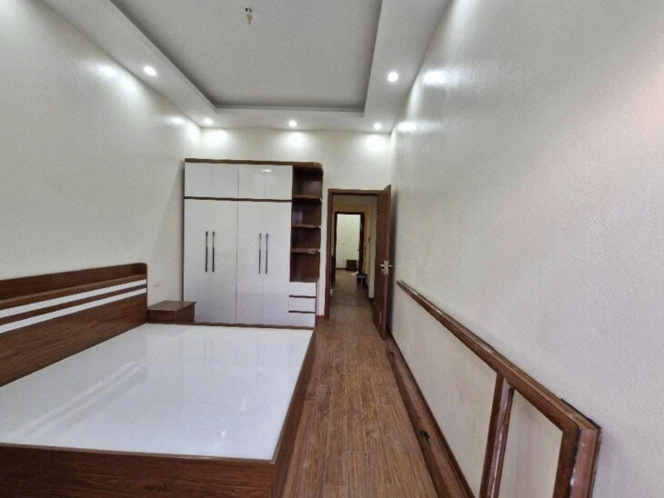 TRẦN KHÁT CHÂN – HAI BÀ TRƯNG 60M2 x 5T x MT 4m ( 8 phòng khép kín ) Giá chỉ HƠN 7 TỶ .