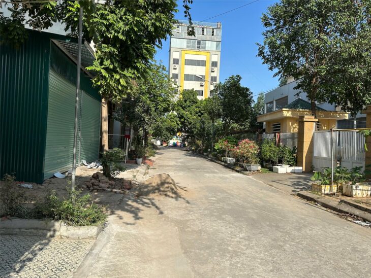 PHÂN LÔ VỈA HÈ DƯƠNG NỘI- CĂN GÓC 2 MẶT TIỀN – CỰC HIẾM