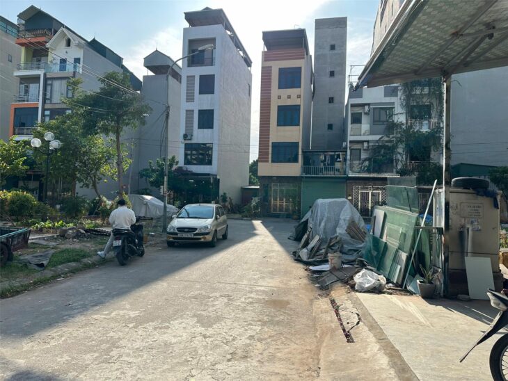 PHÂN LÔ VỈA HÈ DƯƠNG NỘI- CĂN GÓC 2 MẶT TIỀN – CỰC HIẾM