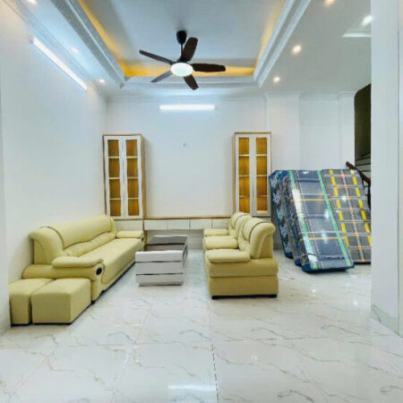 NGỌC KHÁNH – 53M2 X 5 TẦNG – 9.8 TỶ – OTO NGỦ TRONG NHÀ – THANG MÁY – KINH DOANH SANG