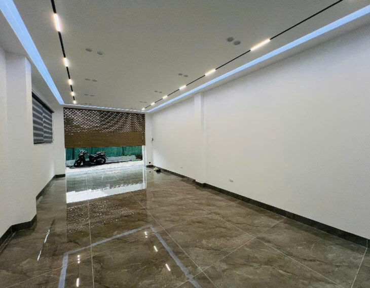 Vỉa hè K Doanh – Lai Xá 68m2 – 5 tầng, ô tô tránh, giá 12.8tỷ