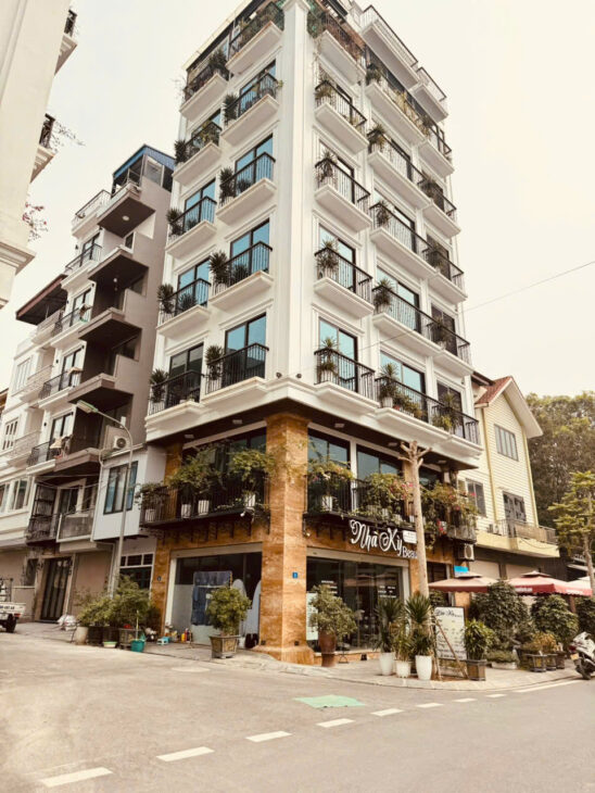 BIỆT THỰ HÀNG XÓM KHAI SƠN, VỈA HÈ, DÂN TRÍ CAO, 11,8 TỶ