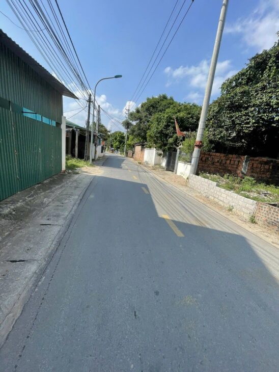 Bán gấp lô đất đẹp tại thôn Vân Lôi, Bình Yên ôtô ngõ thoáng giá rẻ 2.4tỷ 79m