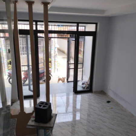 NHỈNH 3 TỶ DIỆN TÍCH 48M2 – 2 TẦNG – 3PN – NHÀ XE HƠI ĐỖ CỬA – NGAY NGÃ TƯ TRUNG CHÁNH- SỔ HỒNG