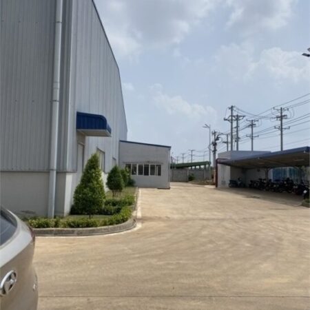 nhà xưởng sản xuất hiện đại, tiếp nhận nhiều ngành nghề theo QD KCN. không ô nhiễm