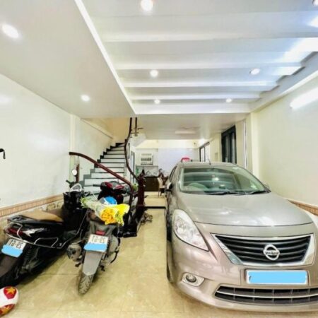 BÁN NHÀ ĐỊNH CÔNG THƯỢNG, HOÀNG MAI, LÔ GÓC Ô TÔ VÀO NHÀ, 42M2, 13.6 TỶ(CTL)