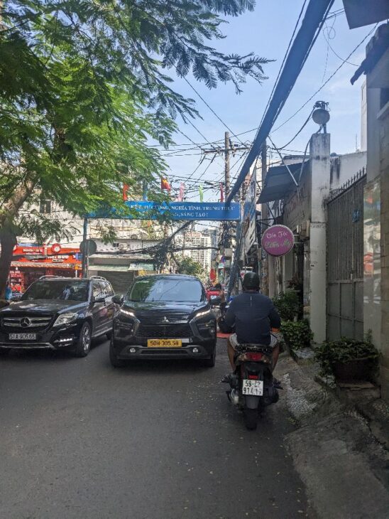 – Đất hẻm xe hơi, ngay Trường Cấp 2 Nguyễn Hữu Thọ, 62,6m2, 4,2×14 Nở hậu nhẹ, 62 Lâm Văn