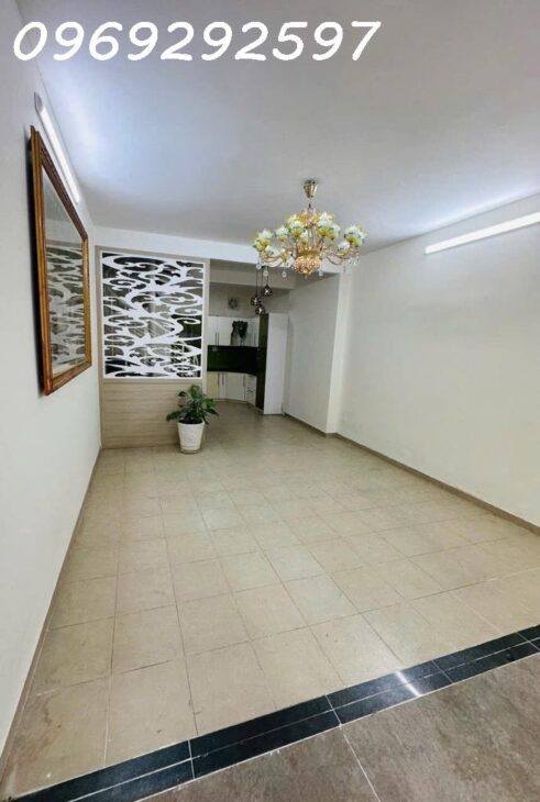 Nhà HXH CMT8 Quận 10 – 35m² – 2 Tầng – Sổ Vuông Đẹp – Gần Mặt Tiền – Chỉ Nhỉnh 6 Tỷ – LH Ngay!