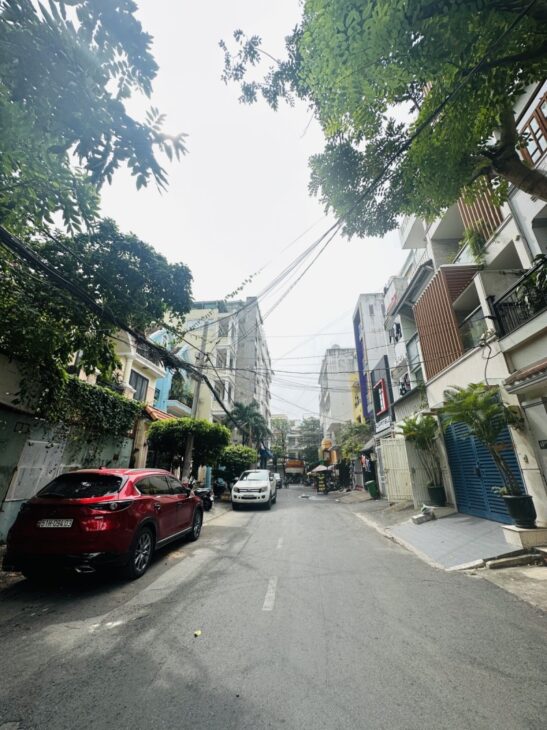 Bán nhà ngay NGUYỄN GIA TRÍ BÌNH THẠNH – 4m x 18m – 5 phòng