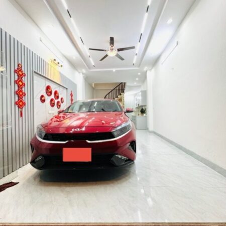 CHƯA ĐẾN 10 TỶ – SỞ HỮU NHÀ HOA HẬU NGUYỄN VĂN CỪ, 42M, 5 TẦNG, GARA Ô TÔ, MẶT NGÕ THÔNG KINH DOANH!