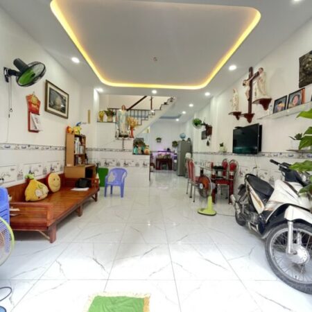 Nhà mới đẹp vào ở ngay, 3PN, Hẻm oto 8m, Hoàng Hoa Thám, Bình Tân Bình, 45m2, 3 tầng, 4,8 tỷ Tl