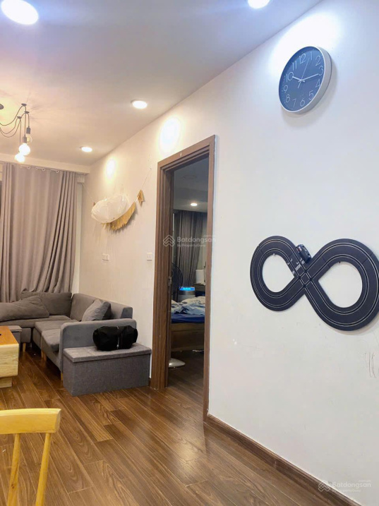 Chính chủ cần bán gấp trước tết căn hộ 93m2, 3 ngủ, 2 wc, đầy đủ nội thất, chung cư 90 Nguyễn Tuân