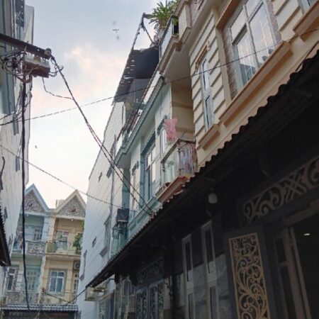 Bán nhà P4 Quận 8- 50m2- 3 tầng 4 Phòng – Hẻm 5m – LH Quyền 0399833339 – nhỉnh 5 tỷ