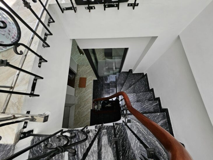 BÁN GẤP NHÀ PHÂN LÔ TÔ VĨNH DIỆN THANH XUÂN, GẦN OTO TRÁNH, DT 65M2 Ô CHỜ TM, 13.X TỶ