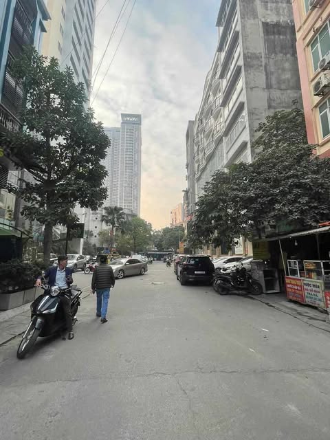 BÁN GẤP TOÀ NHÀ PHỐ DƯƠNG KHUÊ – CẦU GIẤY, KD, VỈA HÈ: 85M, 9T, MT: 6M, GIÁ 46.99 TỶ