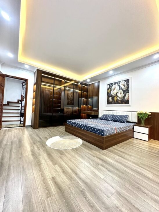 PHAN KẾ BÍNH – BA ĐÌNH – DT40M2 X5T – MT5M – 8.5TỶ- 3GÁC QUAY ĐẦU – FULL NỘI THẤT
