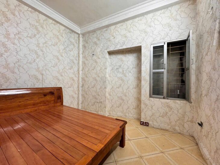 TÂY HÔ – DT40M2 X5T – MT4- 8.2TỶ – GẦN Ô TÔ – NHÀ THOÁNG SÁNG VÔ CÙNG