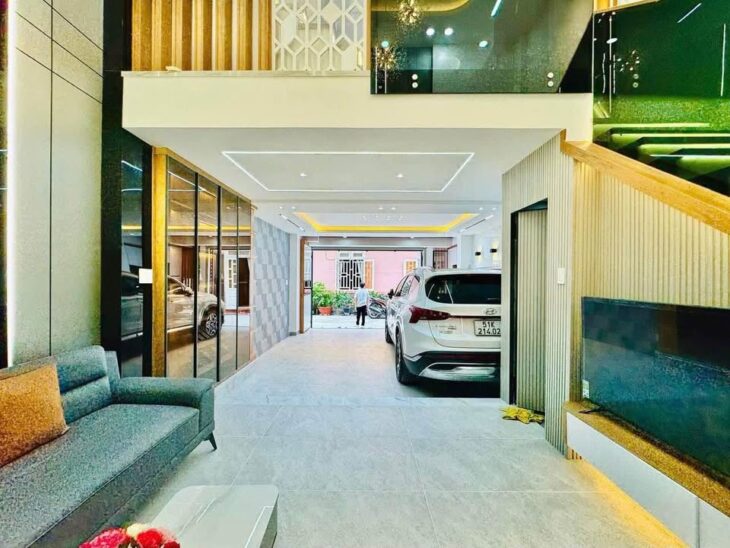 Nhà Nội Thất Đầy Đủ Nguyễn Văn Khối, P9_DT: 5x14m_3 Lầu
