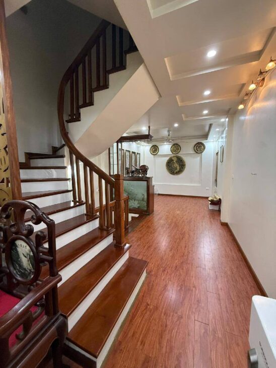 VIP Phạm Tuấn Tài – Phân lô 3 ô tô tránh – ô tô vào nhà – 7 tầng – 19.2 tỷ