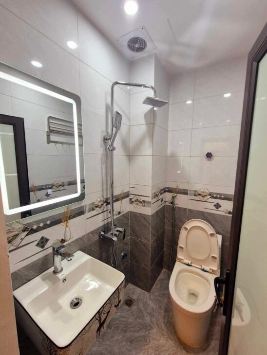 NHÀ 4 TẦNG PHỐ CẢM HỘI, HAI BÀ TRƯNG – DT 45M2, MẶT TIỀN 8M – CÁCH MẶT PHỐ 10M
