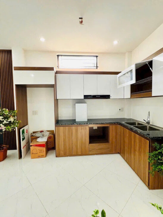 BÁN NHÀ 3 TẦNG – LÔ GÓC – GẦN BỆNH VIỆN, PHƯỜNG TRẦN LÃM TP THÁI BÌNH.