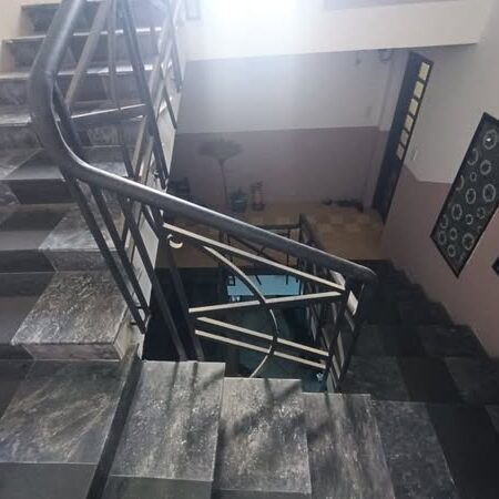 Tòa căn hộ 4 tầng dòng tiền 20 triệu tháng -Giá chỉ 3,99 tỷ .