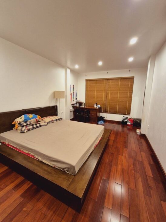 Bán nhà Văn Cao 45m – 5 TẦNG – 2 THOÁNG – 10m ôtô giá chỉ 10.5 Tỷ