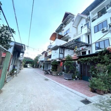 Ba Đình – ô tô 7 chỗ trong nhà – Ngõ thông – gần phố – chỉ 15,5 tỷ Ba Đình – ô tô 7 chỗ trong nhà – Ngõ thông – gần phố – chỉ 15,5 tỷ