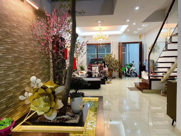 Lạc Long Quân Cầu Giấy – ô tô vào nhà – 55m nhỉnh 14 tỷ