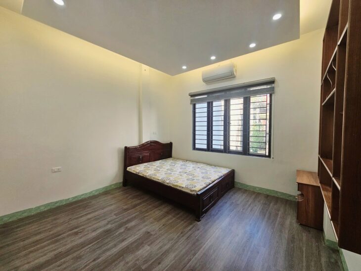 Bán gấp nhà riêng tại Đường Hồ Tùng Mậu, Cầu Giấy Giá 6,3 tỷ, 40m2, 5Tầng, nhà đẹp ở ngay