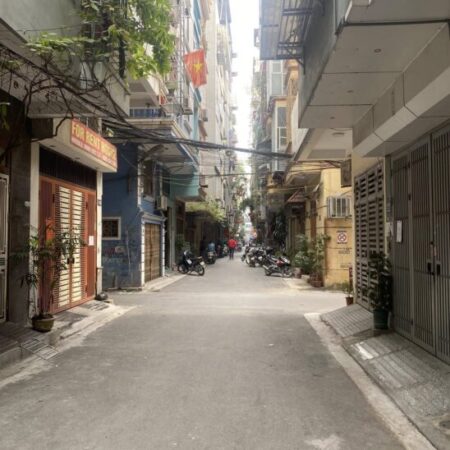 Lạc Long Quân – 6 tầng thang máy – ô tô qua nhà – 50m chỉ 11.5 tỷ