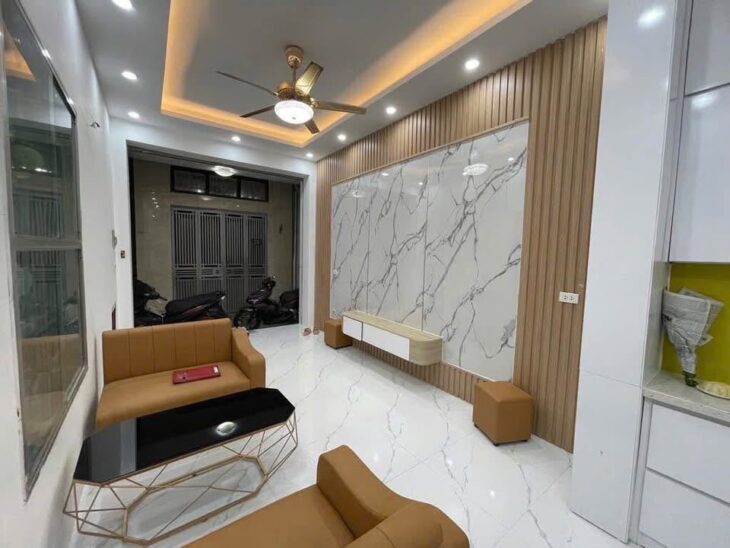 Bán nhà Tân Mai, dân xây chắc chắn, 32m nhỉnh 4 tỷ, sổ đỏ chính chủ