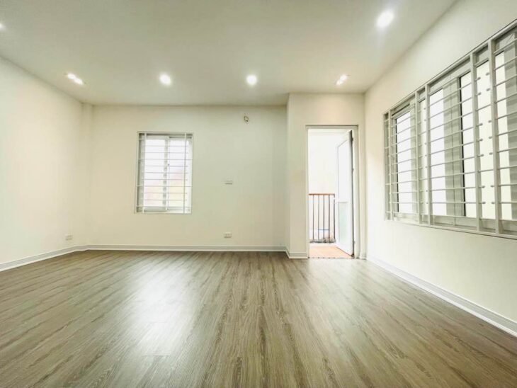 Liễu Giai Ba Đình – ô tô đỗ cửa – 48m* 5 tầng chỉ 10 tỷ