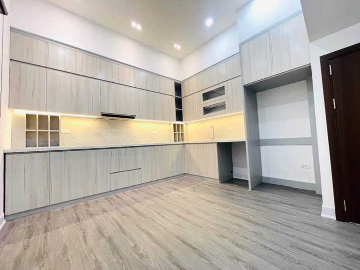 Liễu Giai Ba Đình – ô tô đỗ cửa – 48m* 5 tầng chỉ 10 tỷ