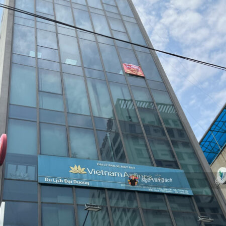 Bán tòa văn phòng Nghĩa Tân, hầm rộng, thông sàn, KD sầm uất, PCCC đầy đủ, 90tr/th giá chỉ 36 tỷ