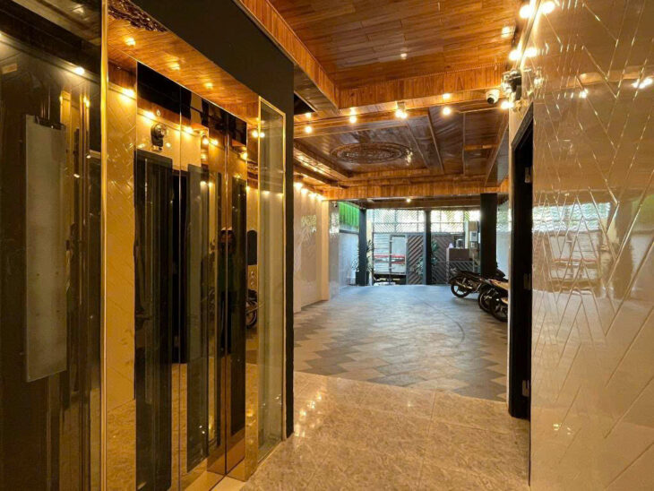 CHDV DÒNG TIỀN 140 TRIỆU/THÁNG – THANG MÁY – HẺM XE HƠI – FULL NỘI THẤT GIÁ 25 TỶ 900 TL