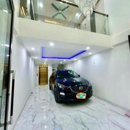 xe con đỗ cửa ngõ Ngày Đêm 42m2, 4,79 tỷ ngôi nhà Ngô Gia Tự, Thượng Thanh, Long Biên, Hà Nội