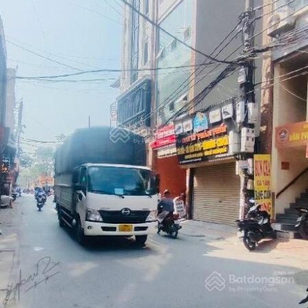 Bán nhà mặt phố Phú Diễn lô góc, kinh doanh bất chấp, 1 mặt phố 1 mặt ngõ ô tô tránh, 72m2, 22.8 tỷ Bán nhà mặt phố Phú Diễn lô góc, kinh doanh bất chấp, 1 mặt phố 1 mặt ngõ ô tô tránh, 72m2, 22.8 tỷ