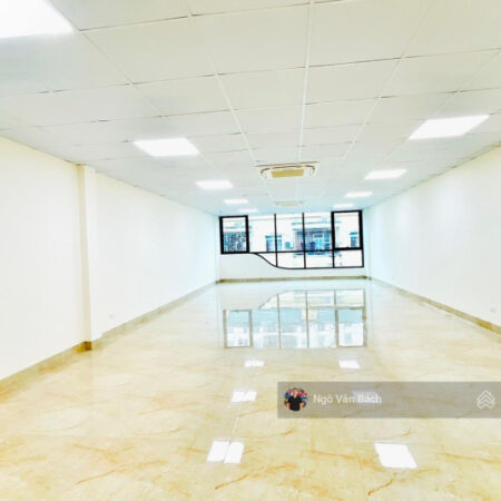 SIÊU HIẾM bán nhà mặt phố Phú Diễn 210m2, 6.5m mặt tiền, kinh doanh vô đối, dòng tiền 1.2 tỷ/năm